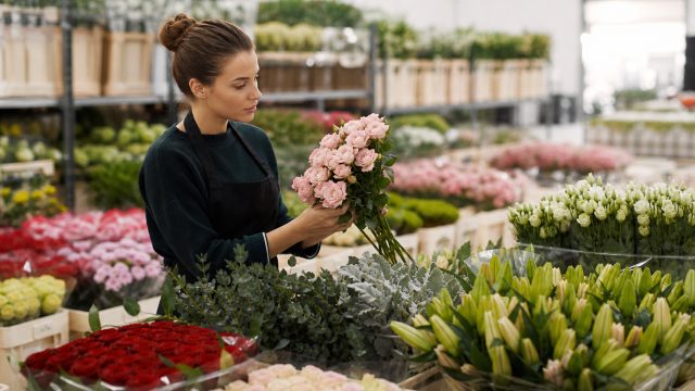 Exploring Wholesale Flower Opportunities with Corintoa: A Guide for Retailers